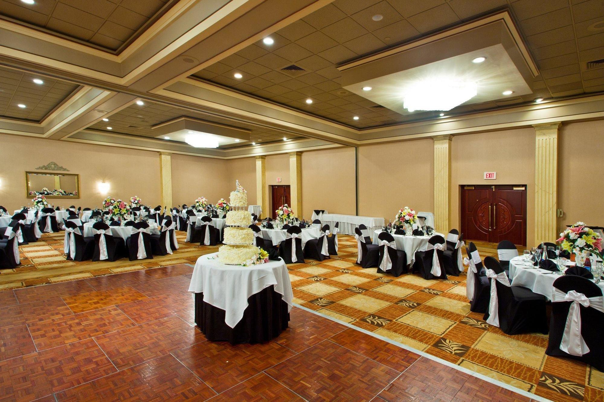 Four Points By Sheraton Detroit Novi Esterno foto