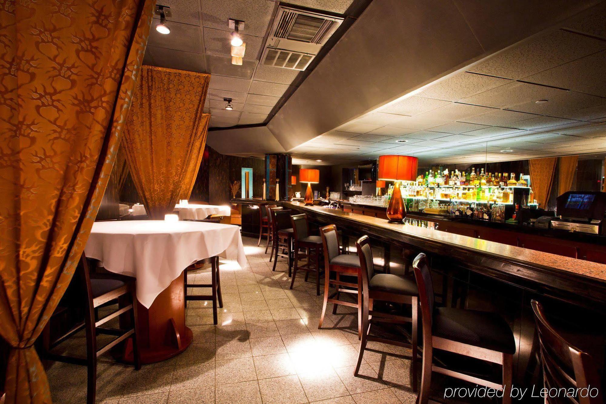 Four Points By Sheraton Detroit Novi Esterno foto